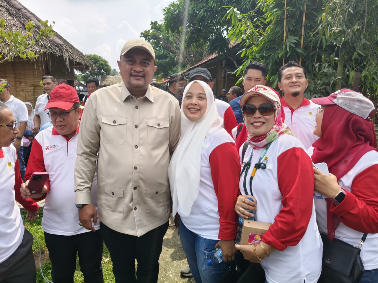 Ketua, Wakil Ketua dan Tim Sekretariat DPK APINDO Kab Bogor dalam acara Peringatan Hari Buruh Internasional Mayday 2026